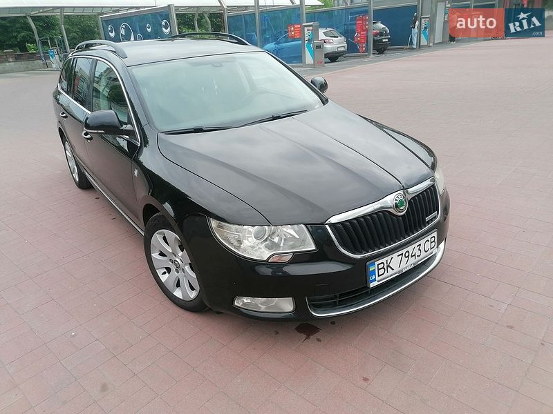 Skoda Superb 2011