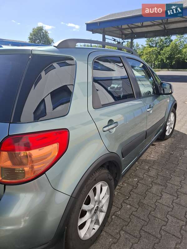 Suzuki SX4 2013