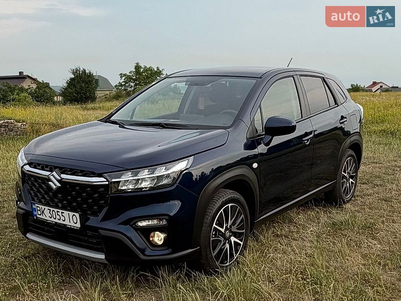 Suzuki S-Cross 2024
