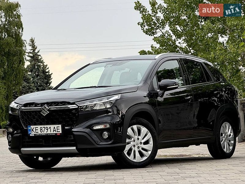 Suzuki S-Cross 2024