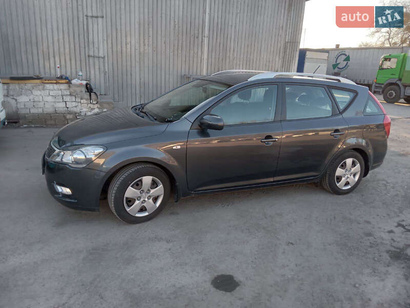 Kia Ceed 2011