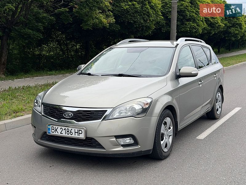 Kia Ceed 2011
