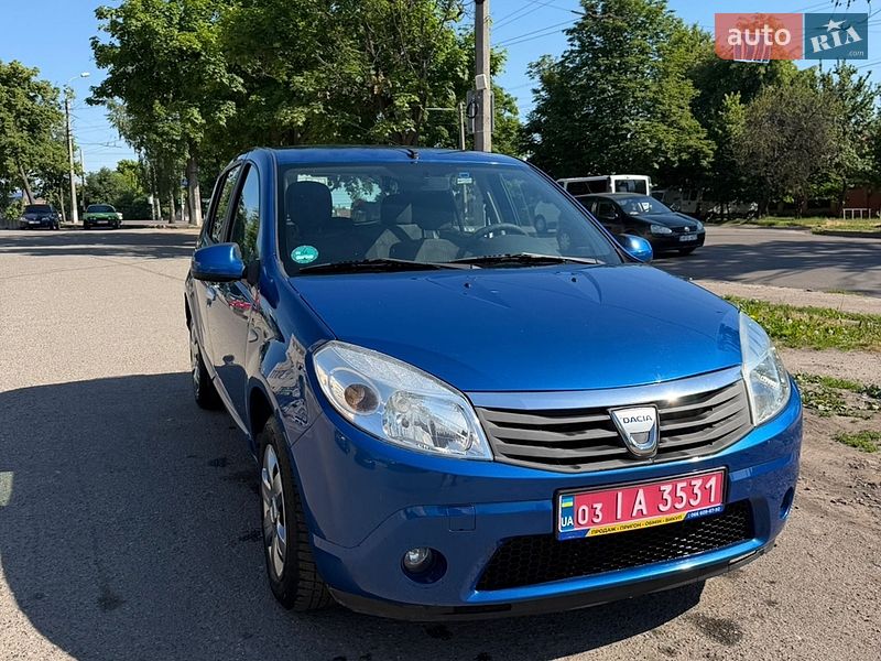 Dacia Sandero 2010