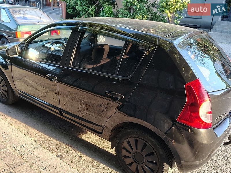 Dacia Sandero 2010