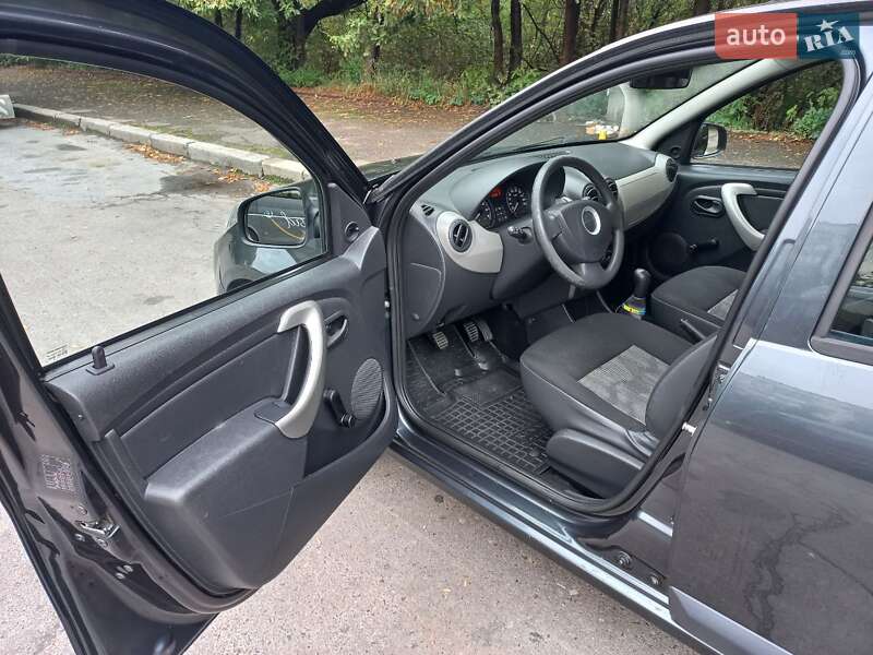 Dacia Sandero 2010