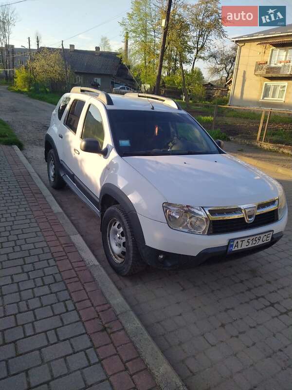Dacia Duster 2011
