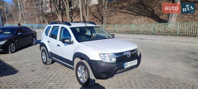 Dacia Duster 2011