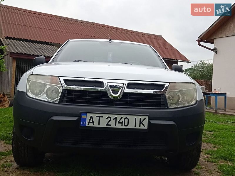Dacia Duster 2011