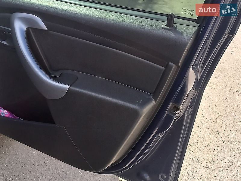 Dacia Duster 2012