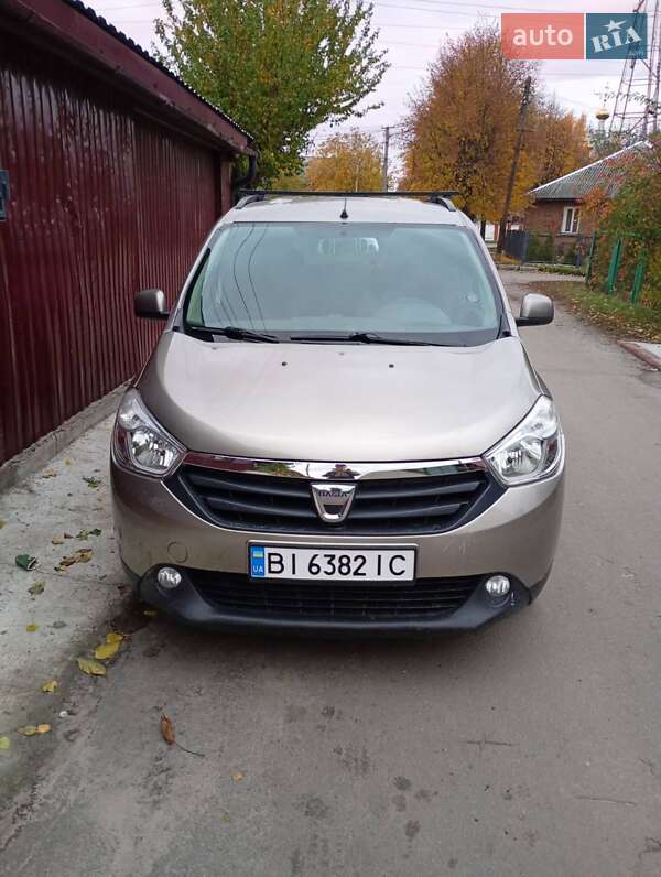 Dacia Lodgy 2013