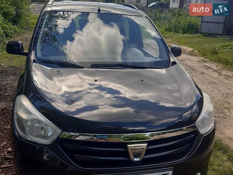 Dacia Lodgy 2012