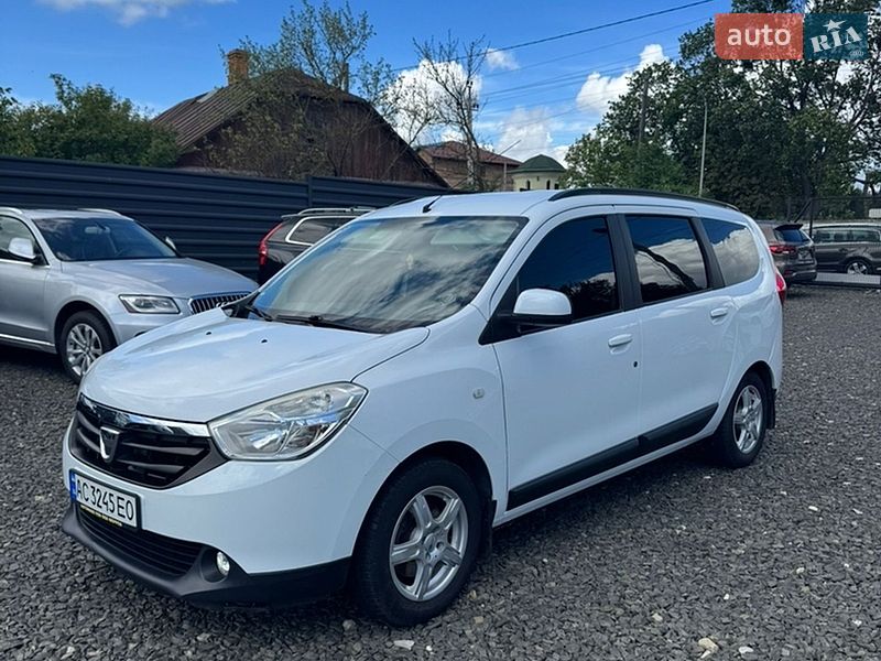 Dacia Lodgy 2012
