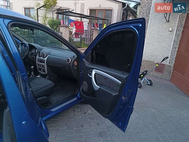 Dacia Logan MCV 2011