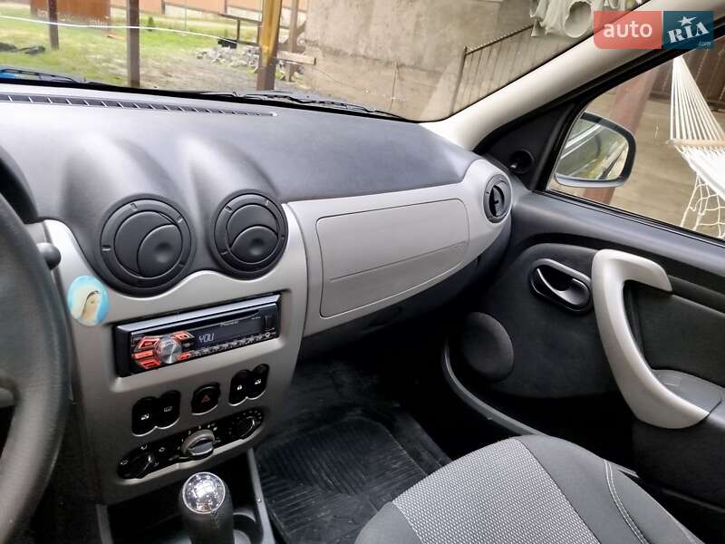 Dacia Logan 2008