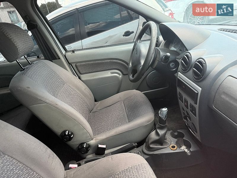 Dacia Logan 2007
