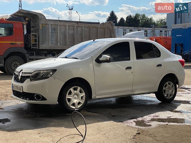 Renault Logan 2016