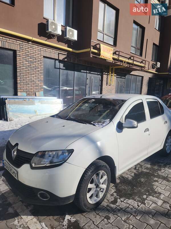 Renault Logan 2013