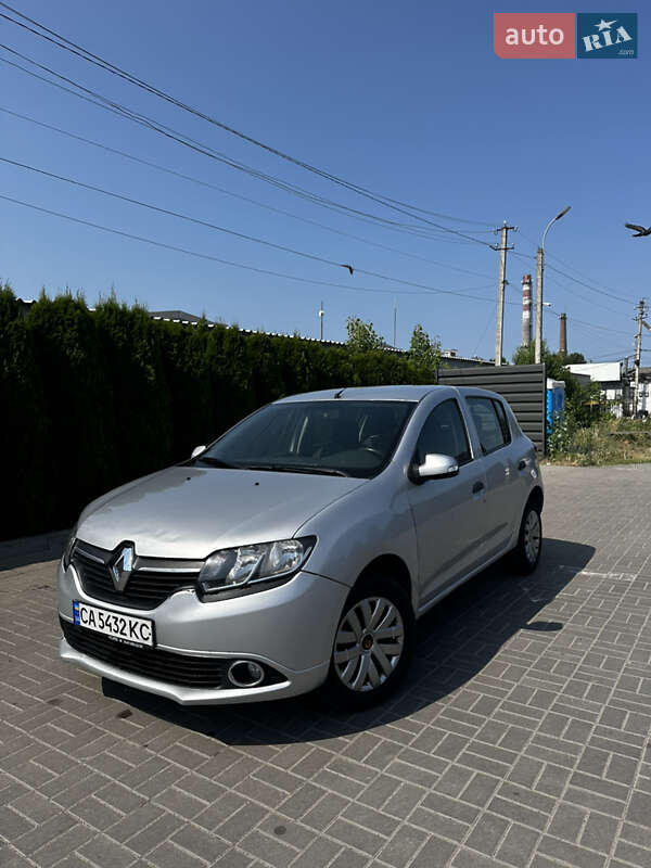 Renault Sandero 2014