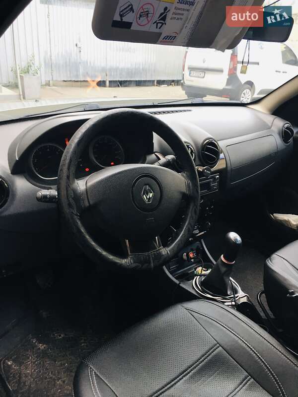 Renault Duster 2012