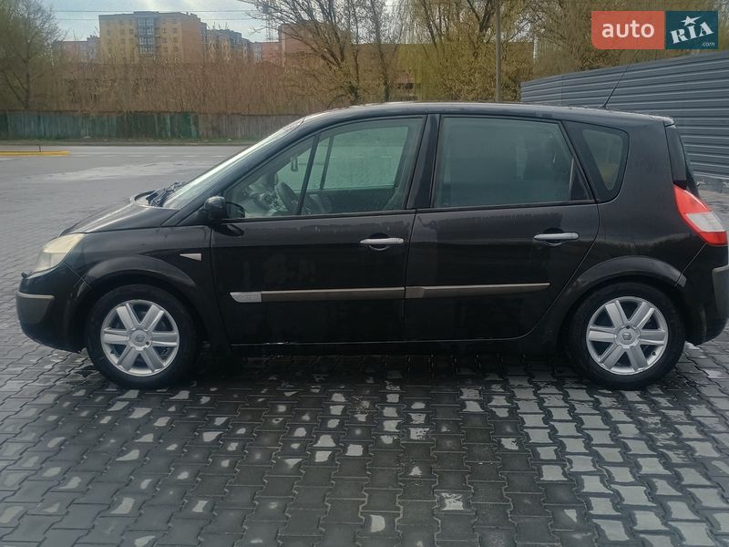 Renault Grand Scenic 2005
