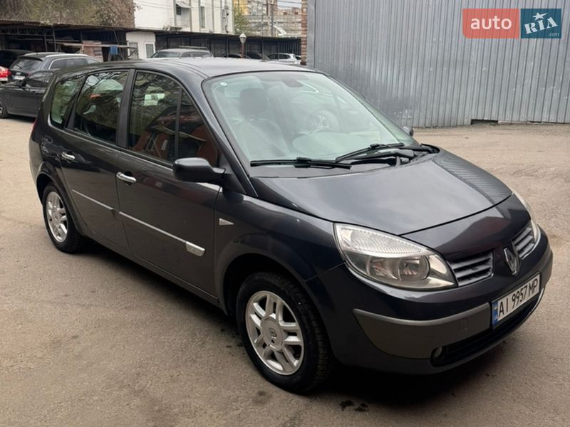 Renault Grand Scenic 2005