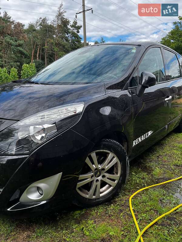 Renault Grand Scenic 2010