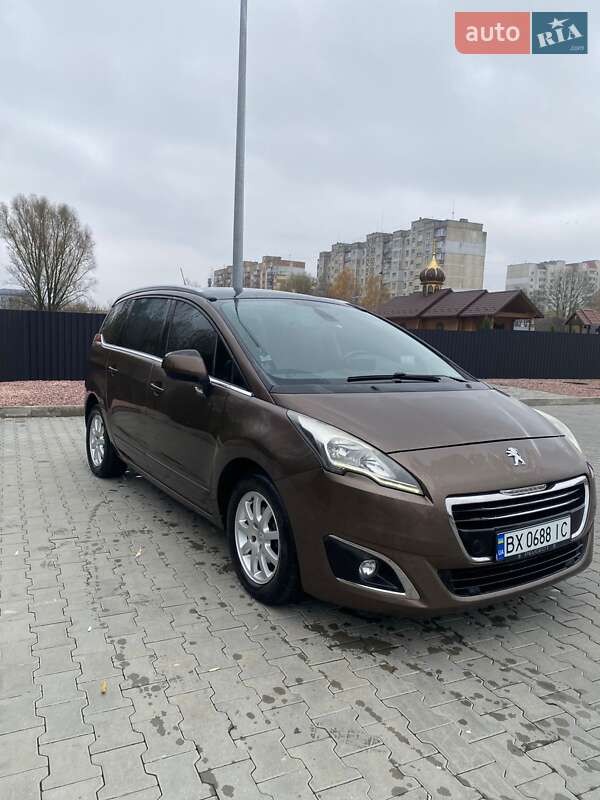Peugeot 5008 2014