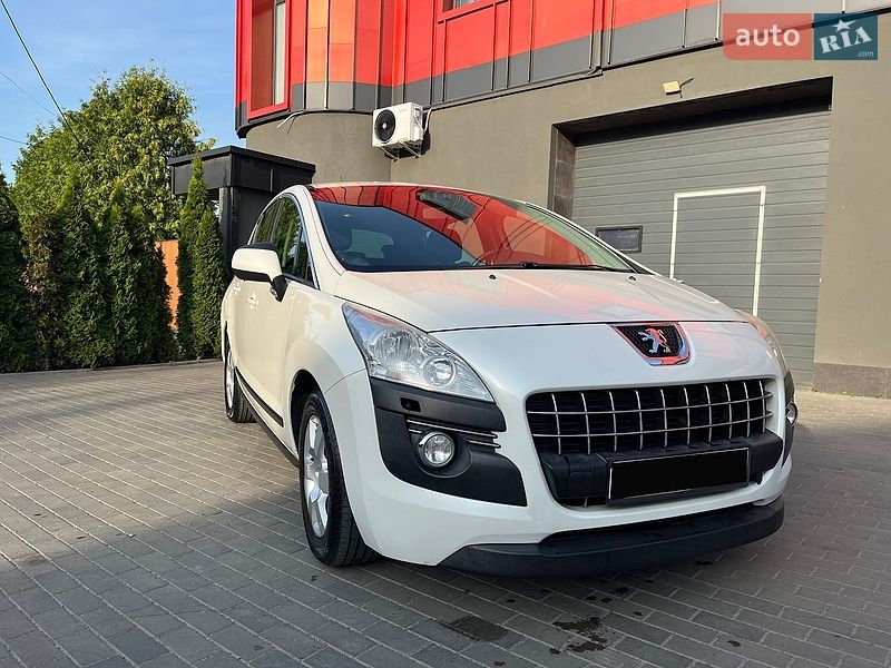 Peugeot 3008 2011