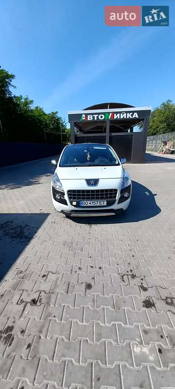 Peugeot 3008 2012