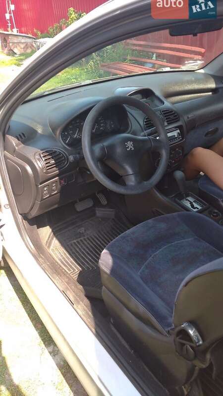 Peugeot 206 2000