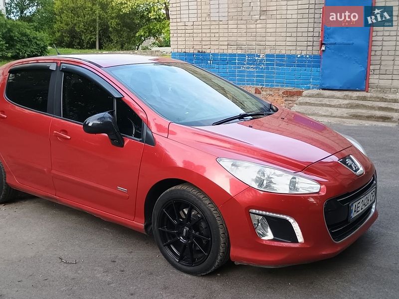 Peugeot 308 2012