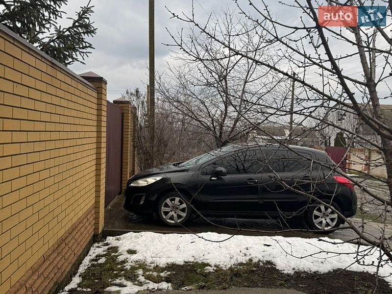 Peugeot 308 2011