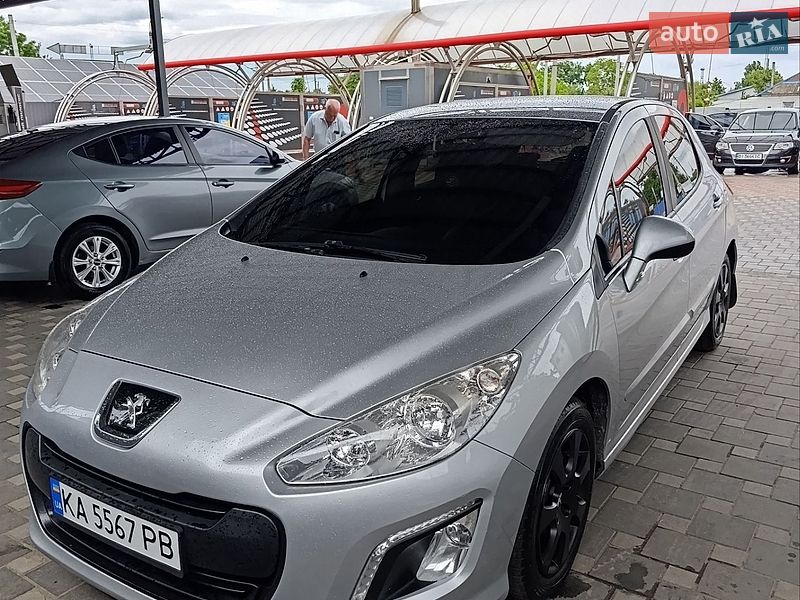 Peugeot 308 2012