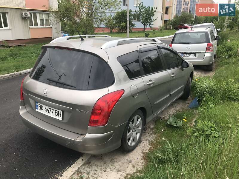 Peugeot 308 2012