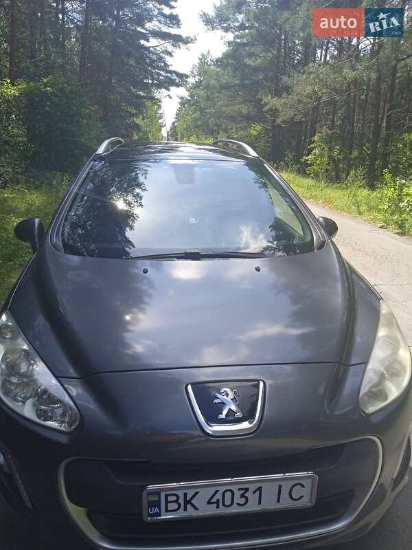 Peugeot 308 2012