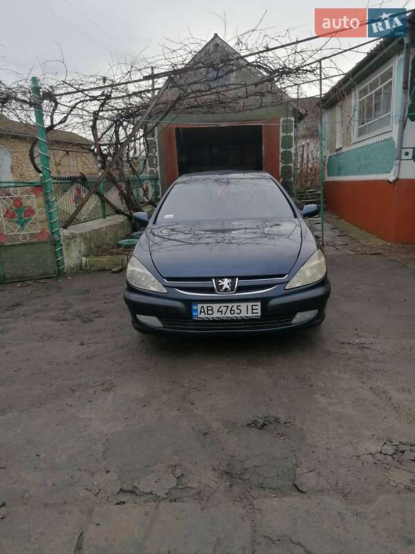 Peugeot 607 2002