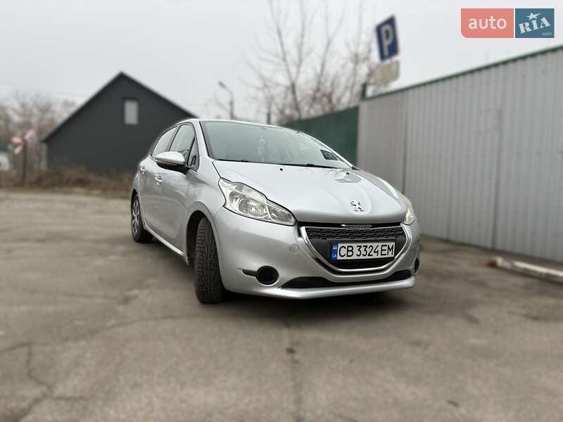 Peugeot 208 2013