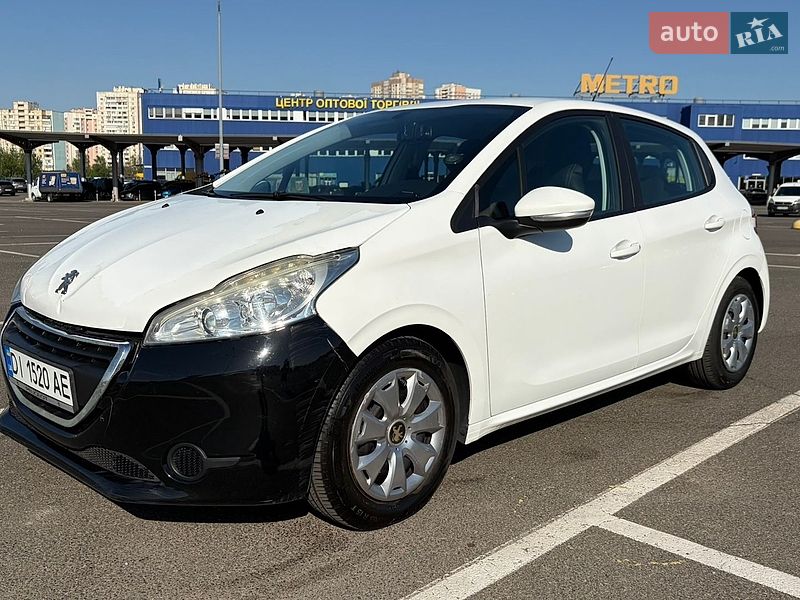 Peugeot 208 2013