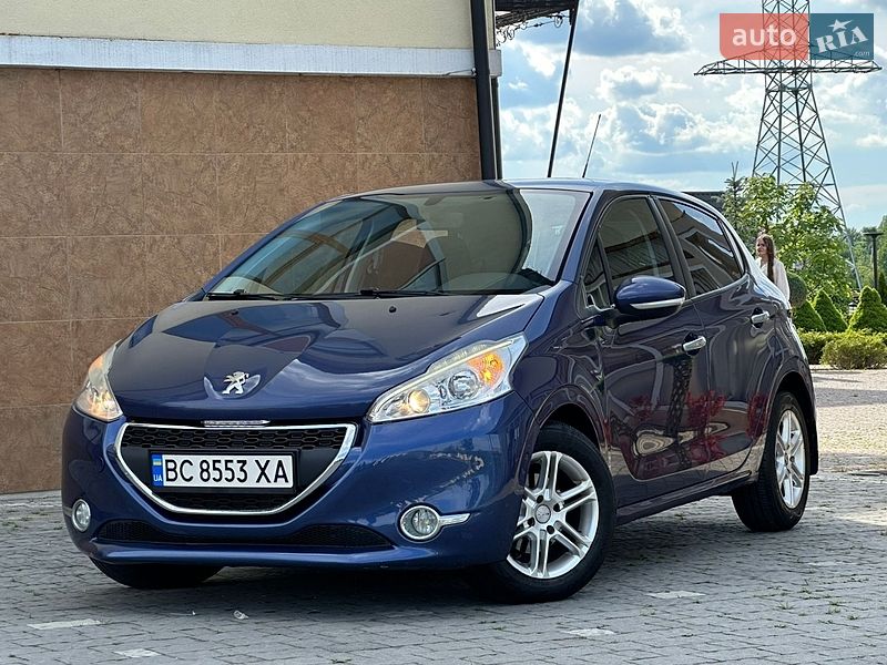 Peugeot 208 2013