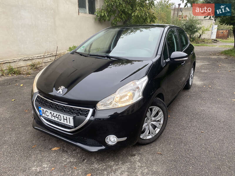 Peugeot 208 2014