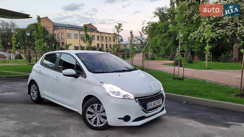 Peugeot 208 2013