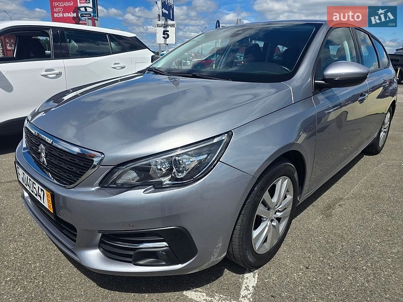 Peugeot 308 2021