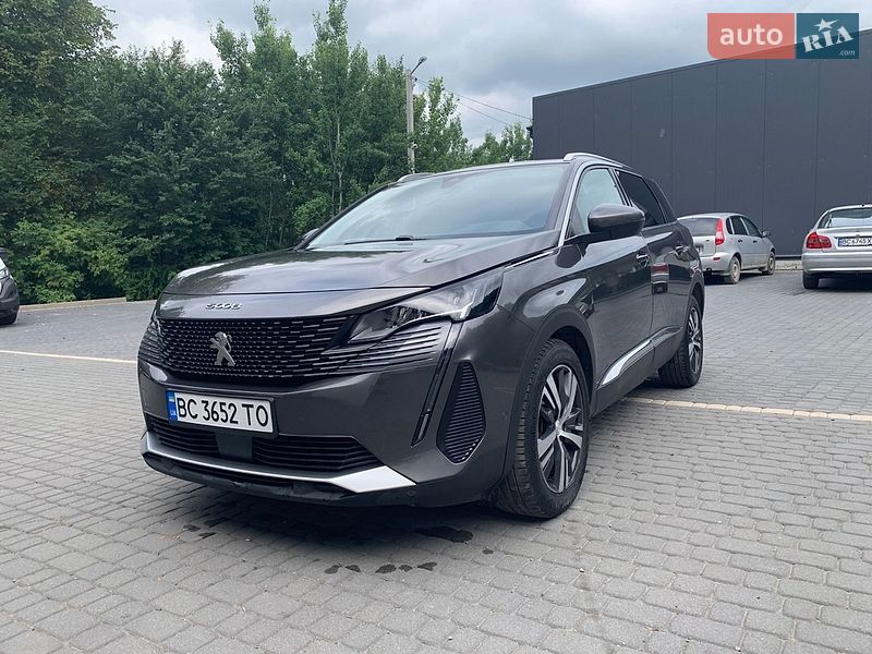 Peugeot 5008 2021