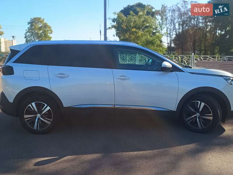 Peugeot 5008 2020