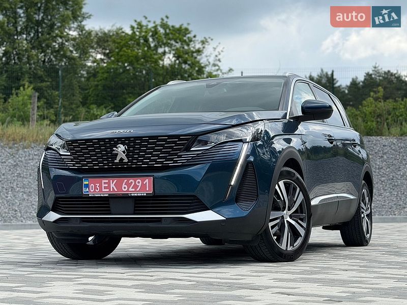 Peugeot 5008 2021