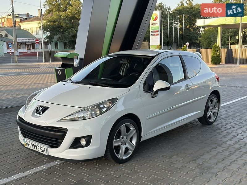 Peugeot 207 2012