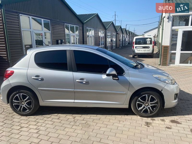 Peugeot 207 2009