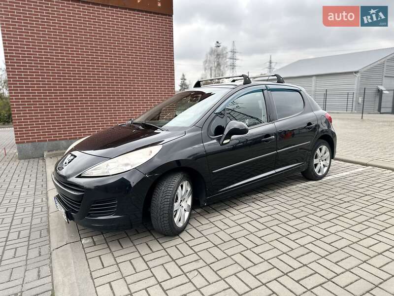 Peugeot 207 2010