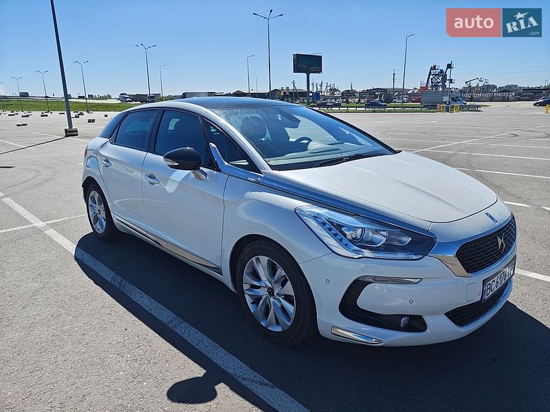 DS 5 2016