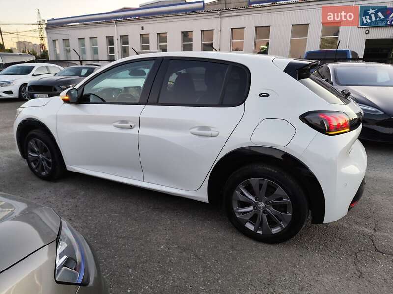 Peugeot 208 2019